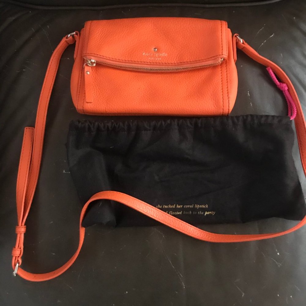 Kate Spade Cobble Hill Crossbody in Papaya